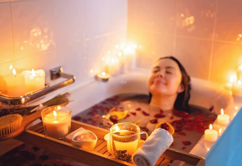 Domowy relaks jesienią – jak stworzyć swoje SPA w czterech ścianach?